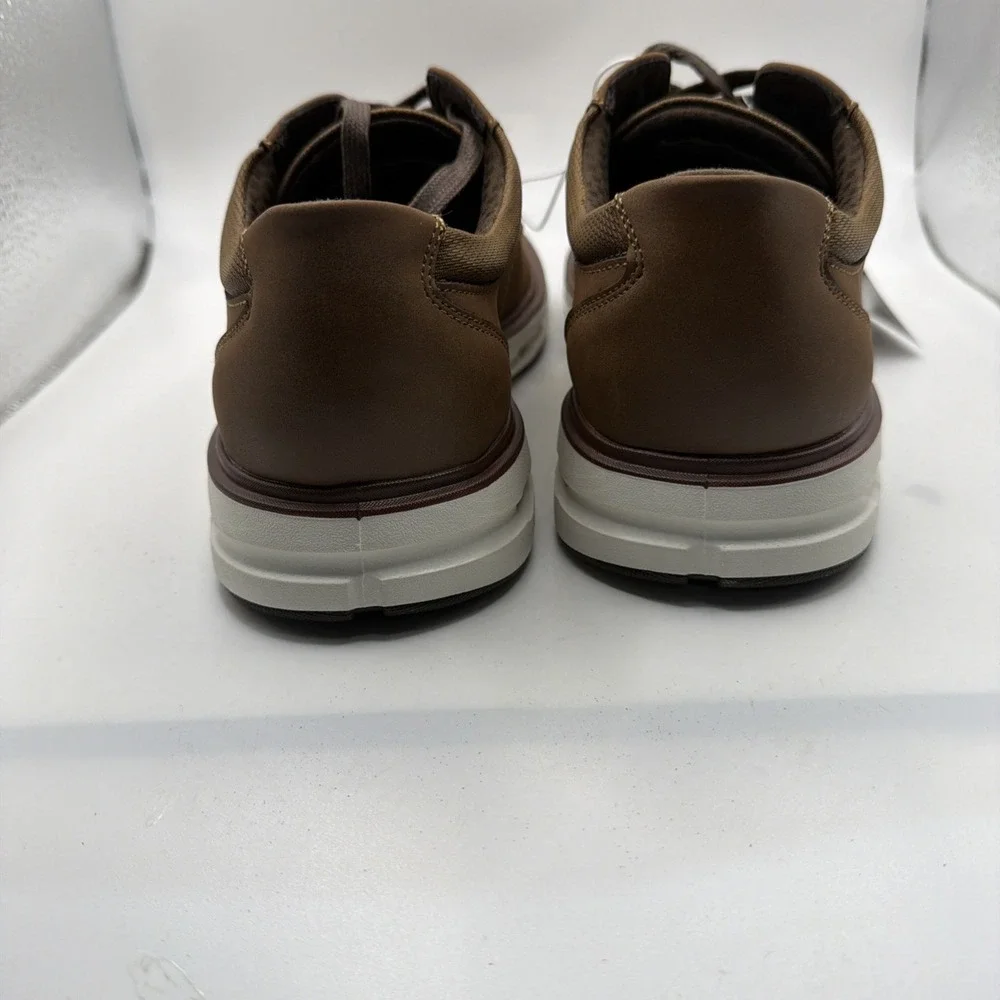 Lands End Sport Oxford Dark Tan And White Shoes. Size 10. New